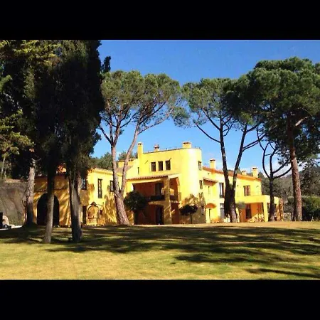 Can Sola Villa *