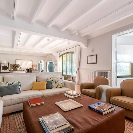 Can Sola Villa